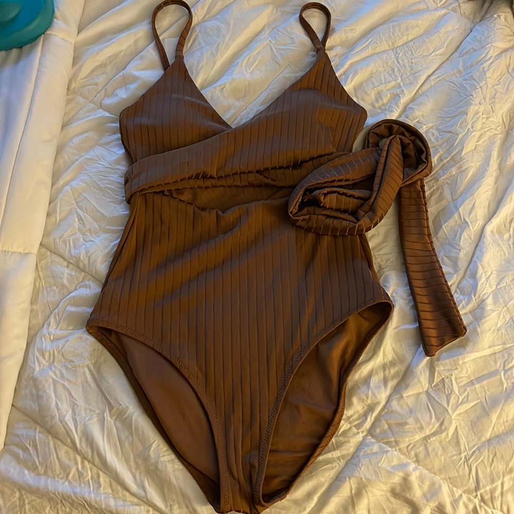 NWOT XS Aerie bathing suit